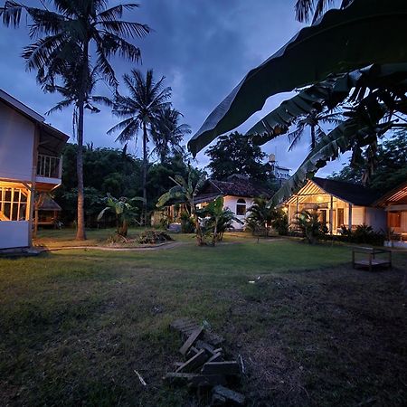 Kayu Cottage Gili Trawangan Dış mekan fotoğraf